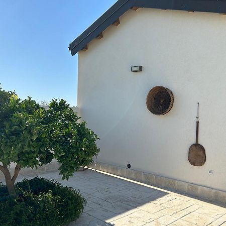Baglio Il Gelso E L'Ulivo Appartamento Il Carrubo レイタニ エクステリア 写真